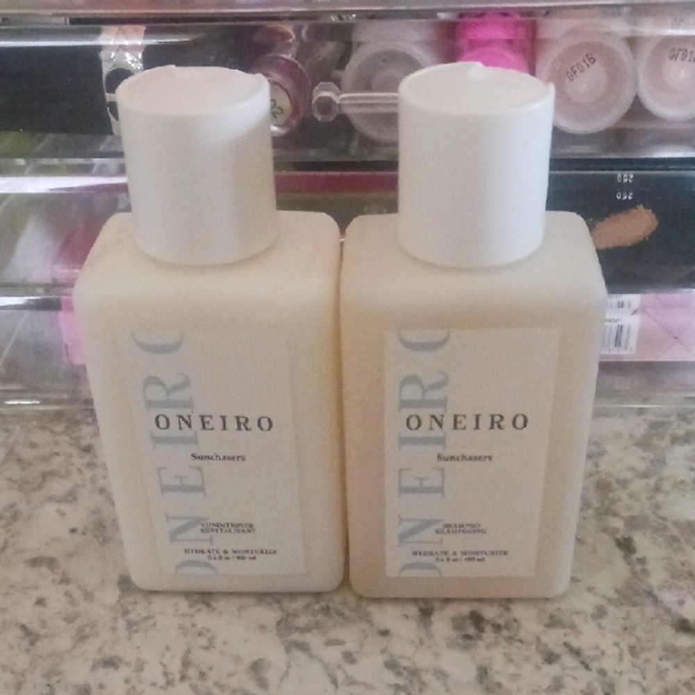 Oneiro Shampoo & Conditioner Set